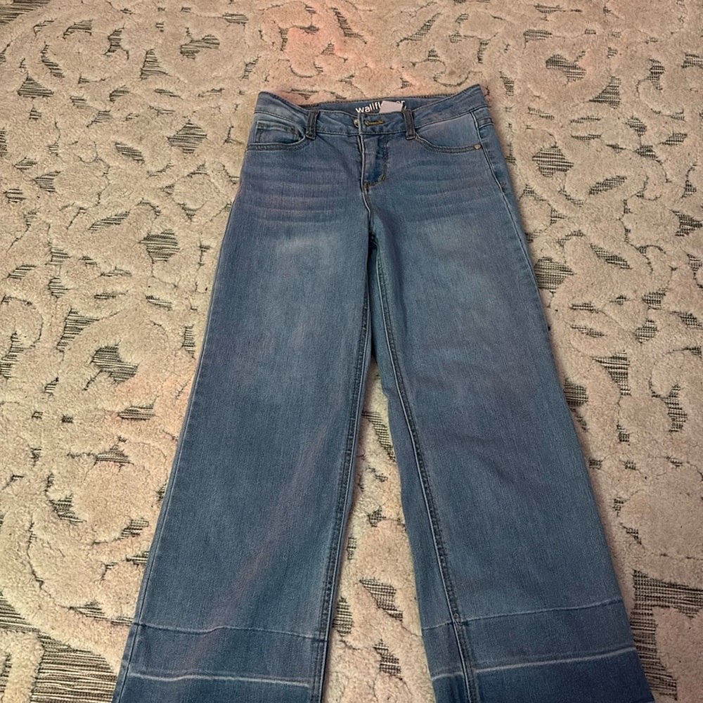 Blue bell bottom Jeans super cute I love them but there to small for me